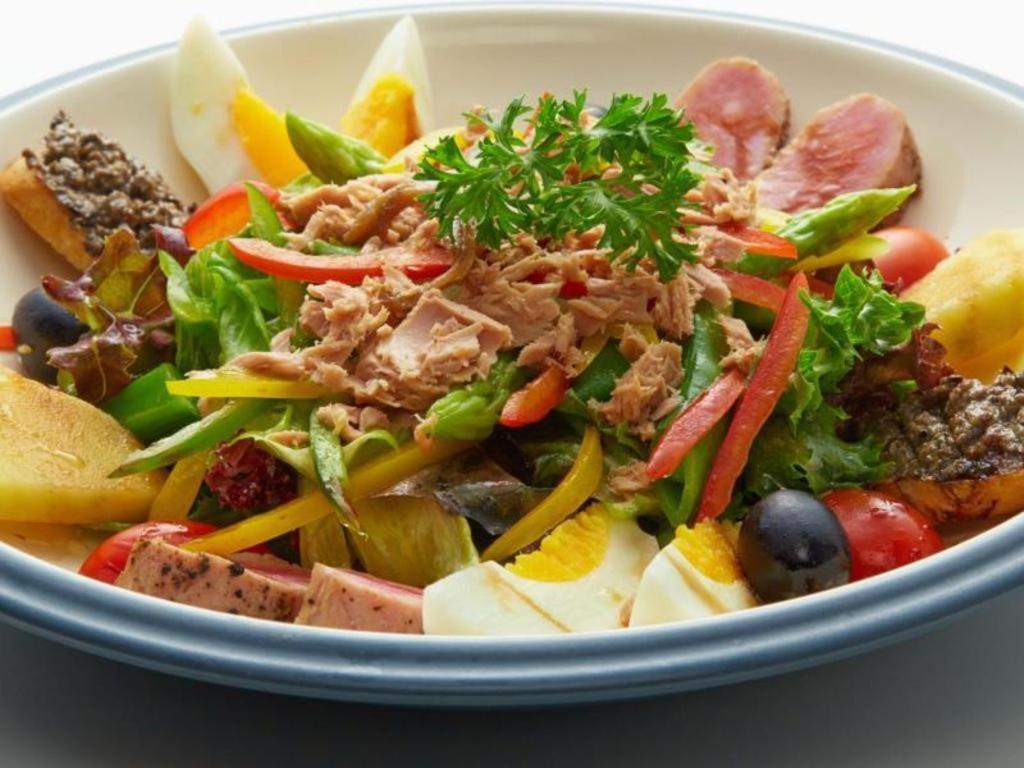 בנגקוק The Duchess Hotel מראה חיצוני תמונה Nizza salad